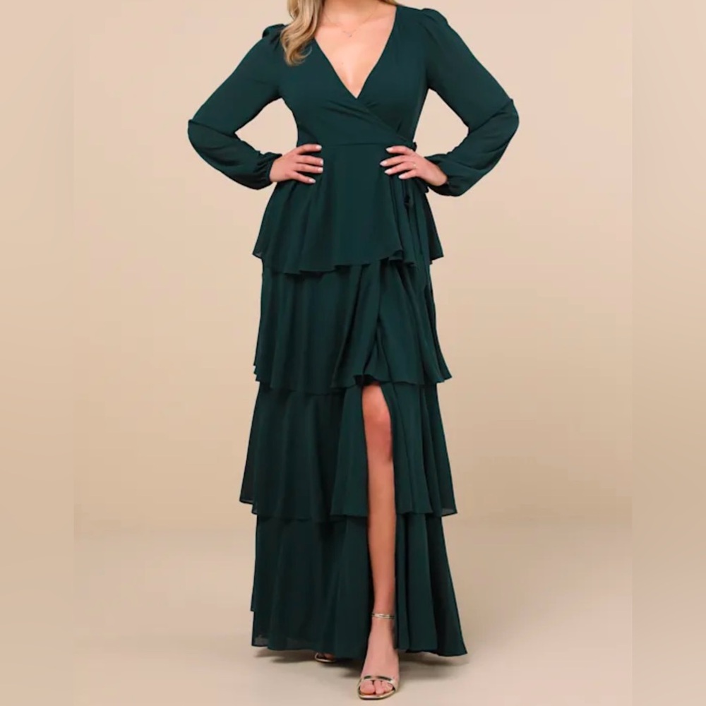 Lulus green maxi dress size M
